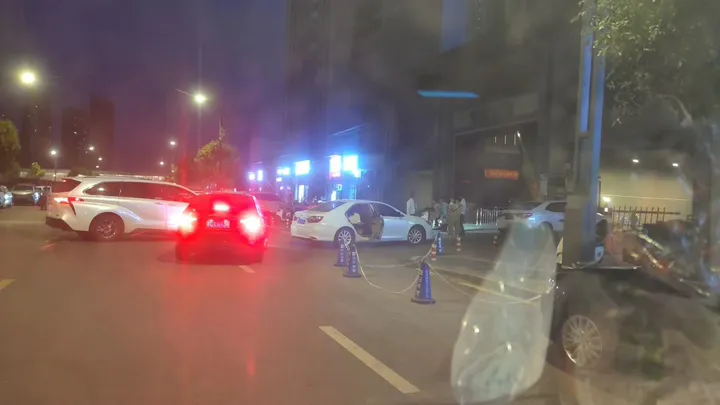 话题图片，点击查看大图